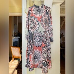 Carolina Girls gray pink & white design open shoulders long sleeve dress Small